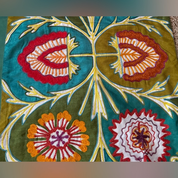 VGC Fall Table Runner - Picture 2 of 5